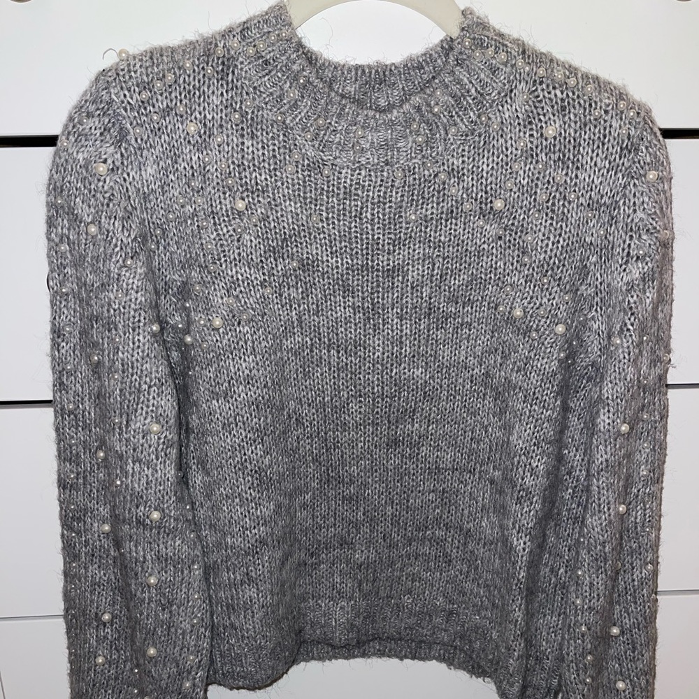 UO Pearl Balloon Sleeve Sweater